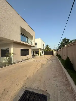 4bdrm Duplex in New York, Oyarifa for rent