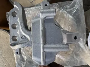 Honda Civic 1.5 Engine Seat.
