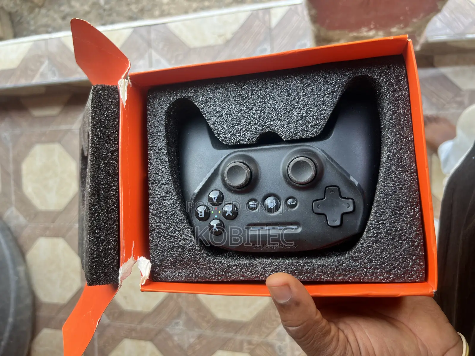 Steelseries Nimbus+ Bluetooth Mobile Gaming Controller- New