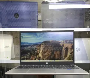 Laptop HP 250 G10 8GB Intel Core I5 SSD 512GB