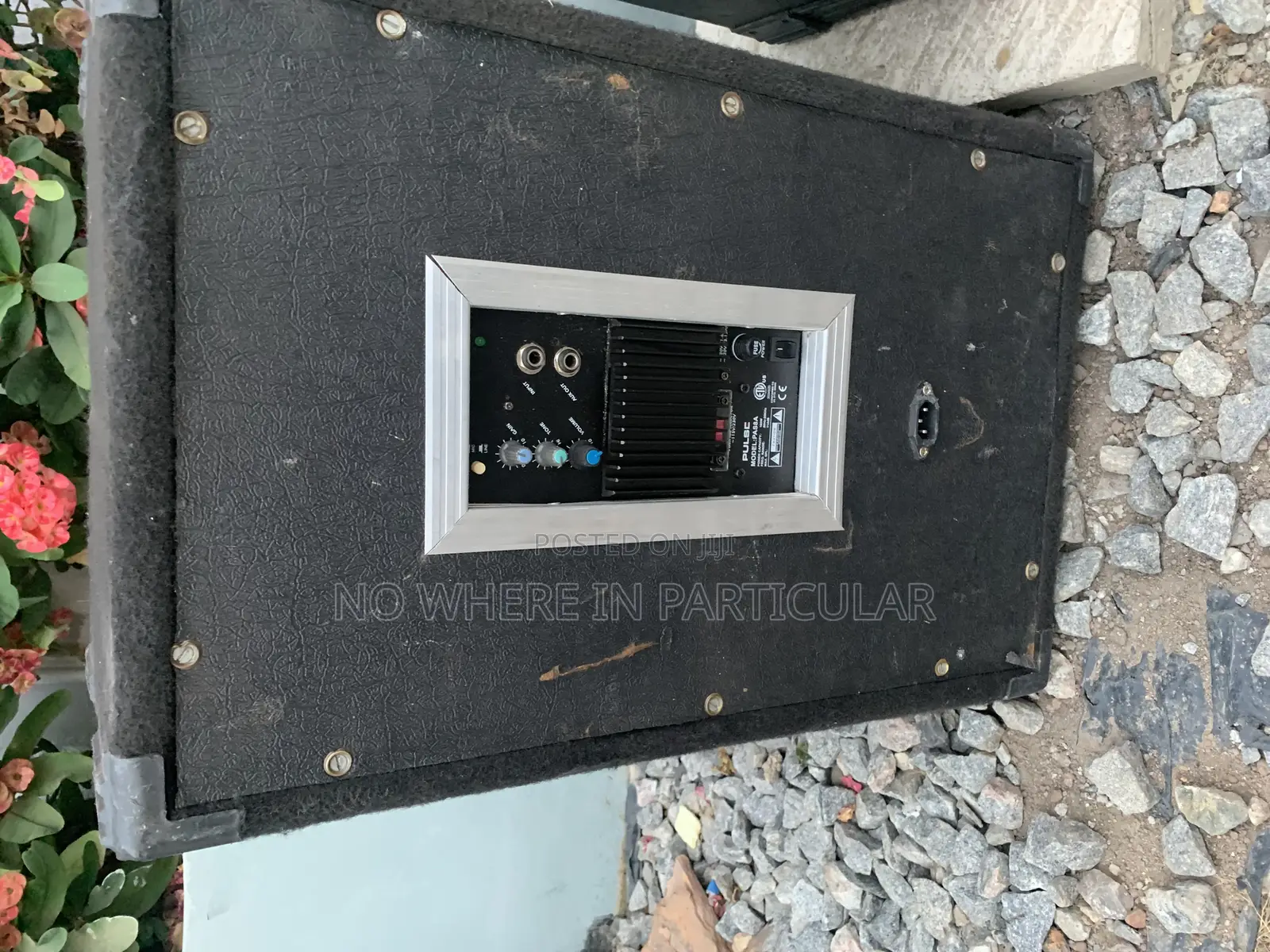Speaker With Microphone