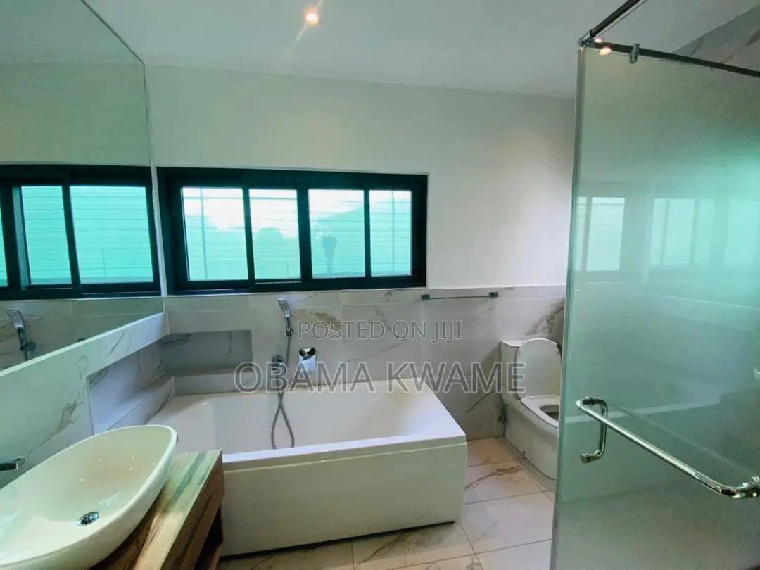 4bdrm Mansion in US Embassy Area for sale