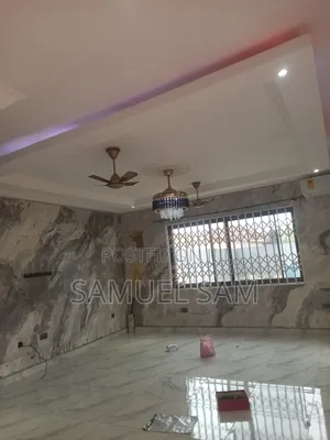 8bdrm House in Tema Community 26 for rent