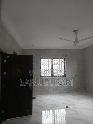 8bdrm House in Tema Community 26 for rent