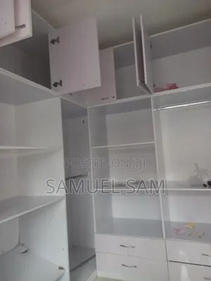 8bdrm House in Tema Community 26 for rent