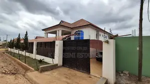 12bdrm House in K Fuseini Estate, Kumasi Metropolitan for sale
