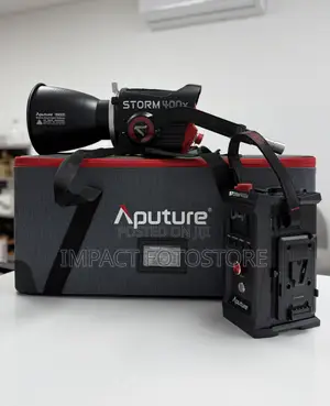 Aputure Storm 400x Tunable White Led Monolight (V-mount)