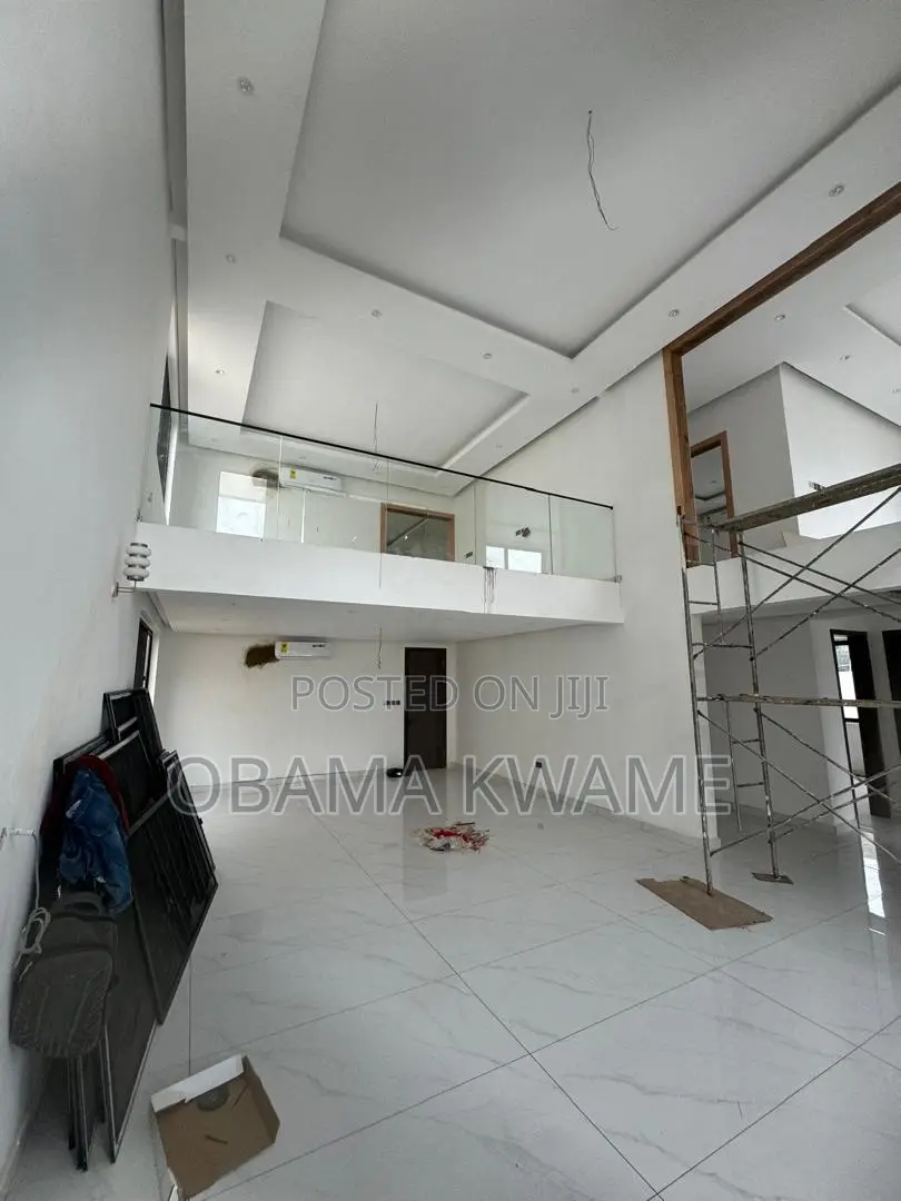 4bdrm Townhouse/Terrace in Airport Residential Area for sale