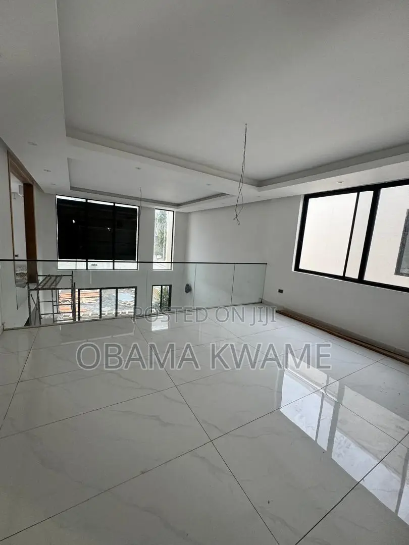 4bdrm Townhouse/Terrace in Airport Residential Area for sale