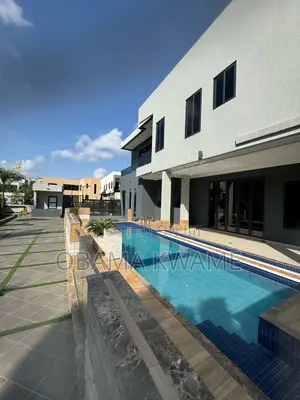 5bdrm Mansion in Gringo Lynks Premium, Airport Residential Area