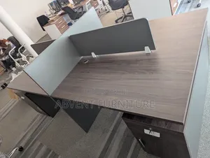 Workstations 4 by 1 for Office Use