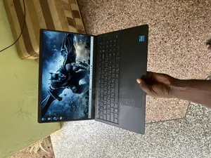 Laptop Dell Vostro 3520 8GB Intel Core i3 SSD 512GB