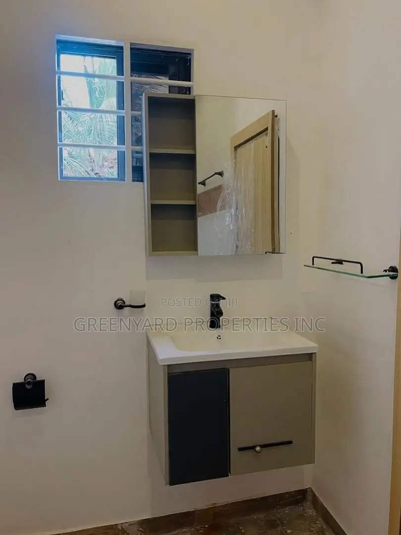 4bdrm House in East Legon for sale