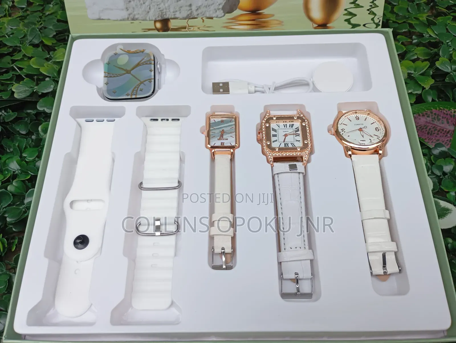 I-530 Mini 4-in-1 Smart Watch 2 Straps With 3 Quartz Watches - White