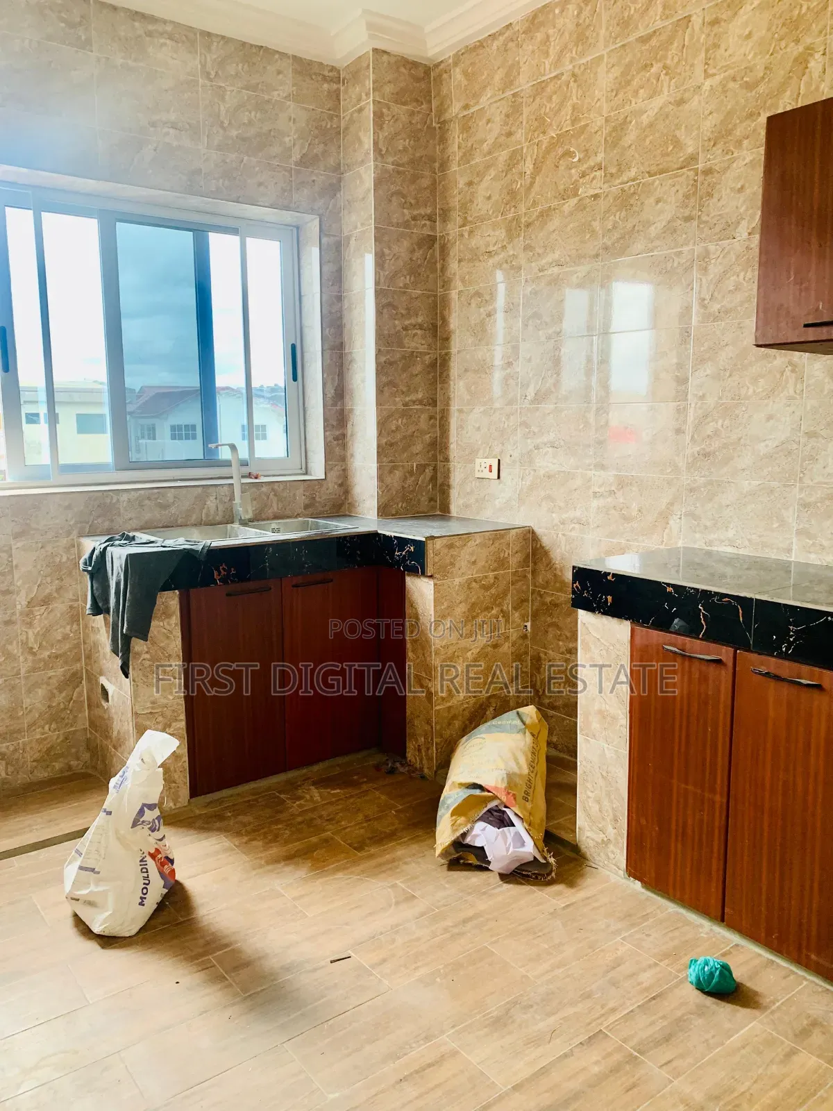 2bdrm Apartment in First Digital Real, West Hills Mall Area for rent