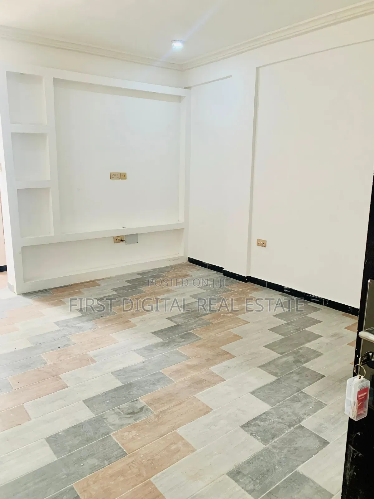 2bdrm Apartment in First Digital Real, West Hills Mall Area for rent