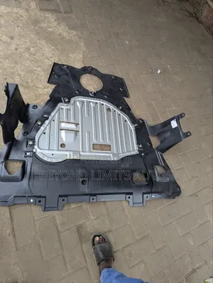 Honda CRV Cr-v 2017,2018,2019,20engine Under Panel Cover/ Dirty Panel