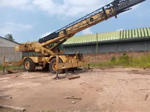 Groove Crane