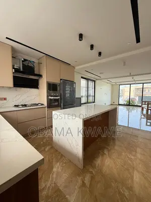 4bdrm Mansion in Gringo Lynks Premium, Airport Residential Area