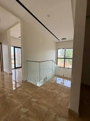 4bdrm Mansion in Gringo Lynks Premium, Airport Residential Area