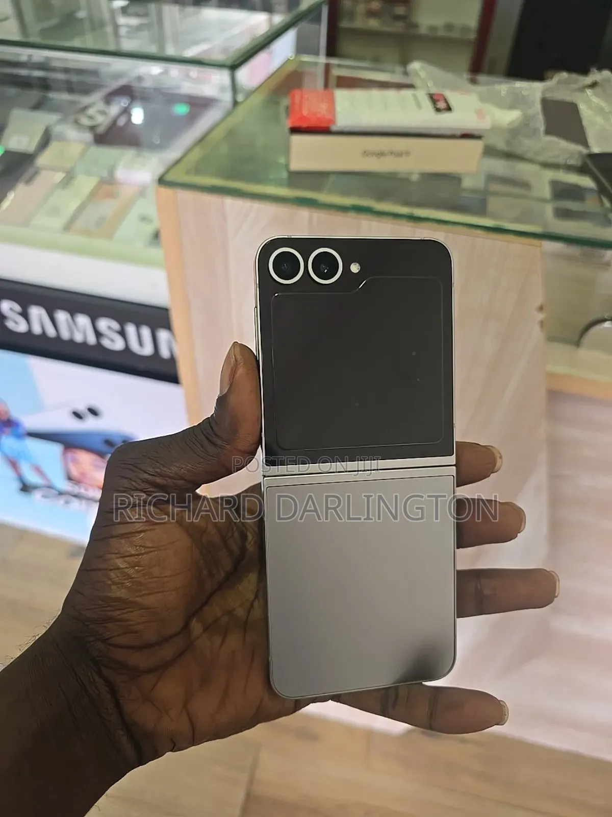 New Samsung Galaxy Z Flip6 256 GB Silver