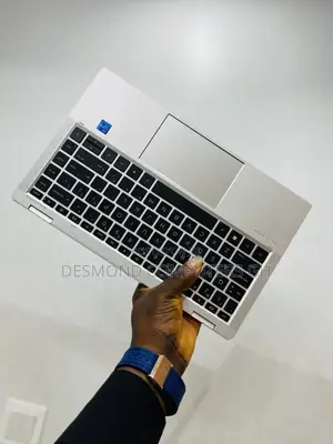 Laptop HP EliteBook 1040 G8 16GB Intel Core i7 SSD 512GB