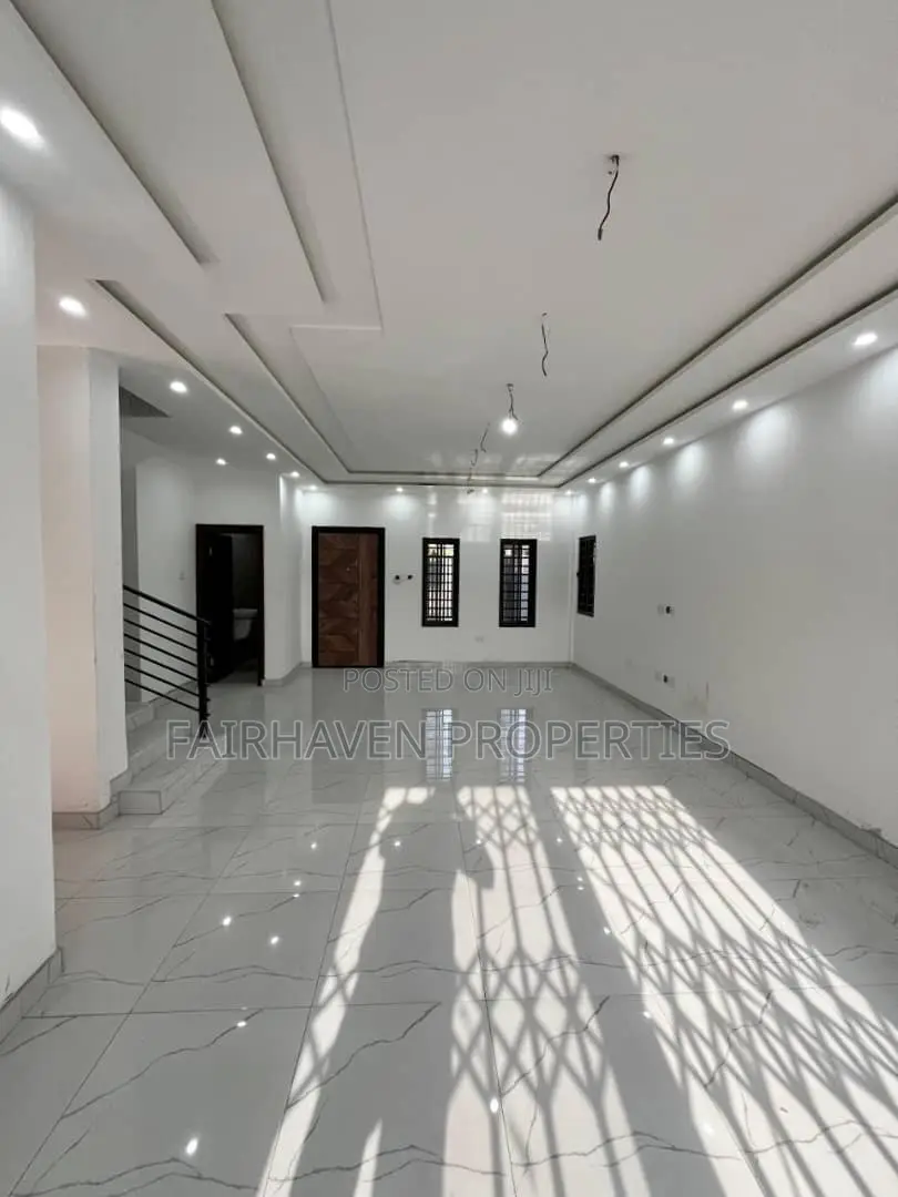 3bdrm House in Fairhaven Properties, Pokuase for sale