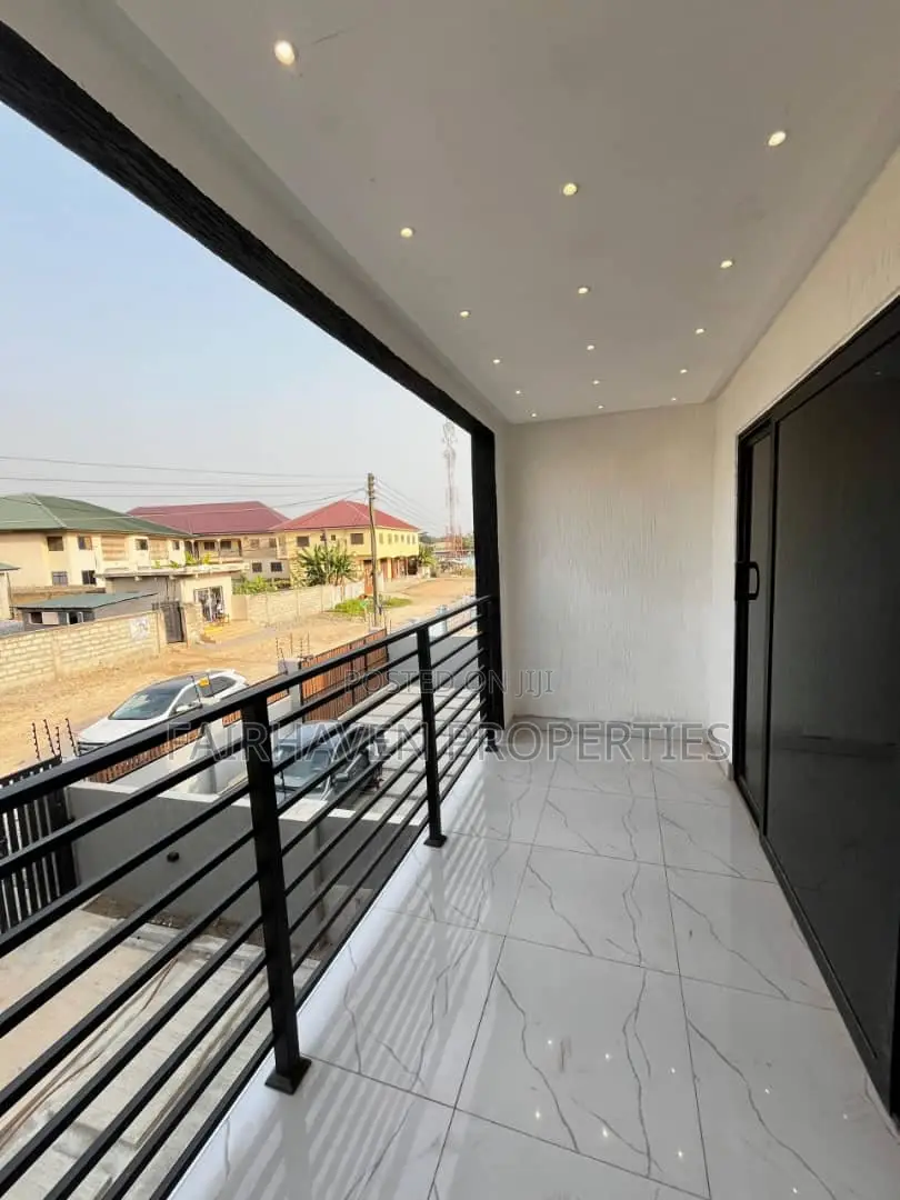 3bdrm House in Fairhaven Properties, Pokuase for sale