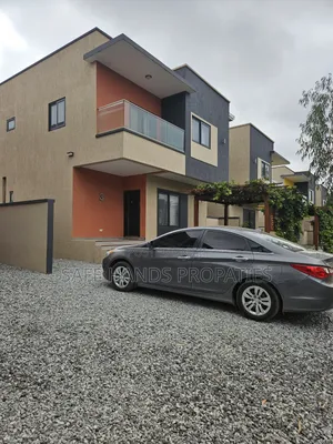 4bdrm House in Oyarifa, Accra Metropolitan for sale