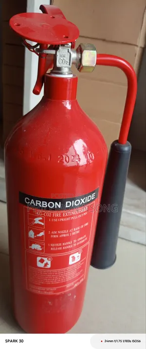 Short 3kg Co2 Carbon Dioxide Fire Extinguisher.
