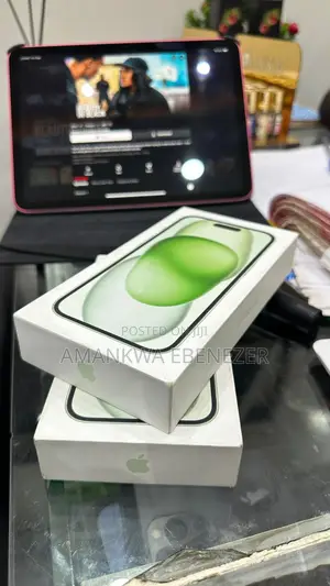 New Apple iPhone 15 128 GB Green