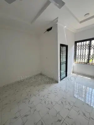4bdrm Apartment in Unique Key Agency, Dansoman for rent