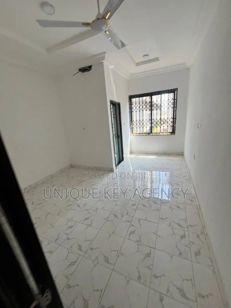 4bdrm Apartment in Unique Key Agency, Dansoman for rent