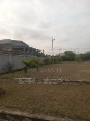 4bdrm House in Community 6, Tema Metropolitan for sale