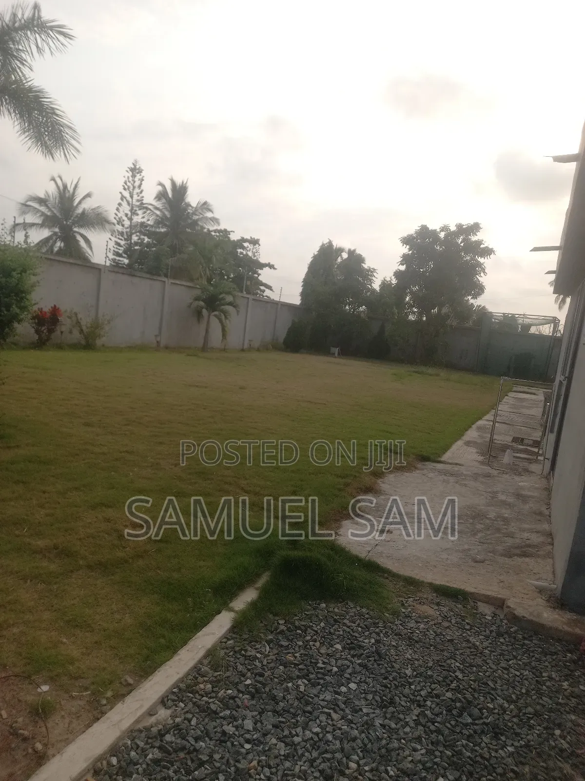 4bdrm House in Community 6, Tema Metropolitan for sale