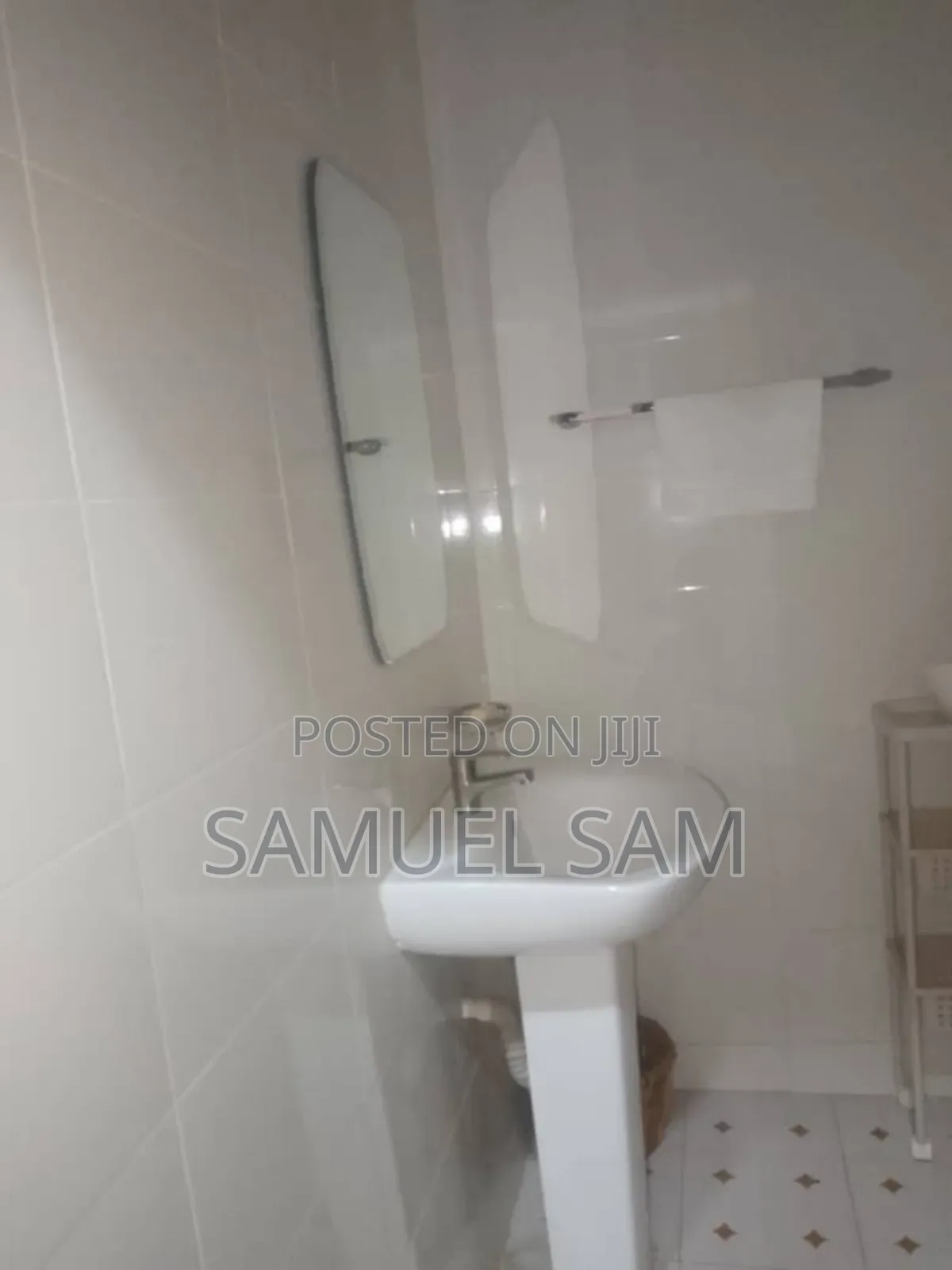 4bdrm House in Community 6, Tema Metropolitan for sale