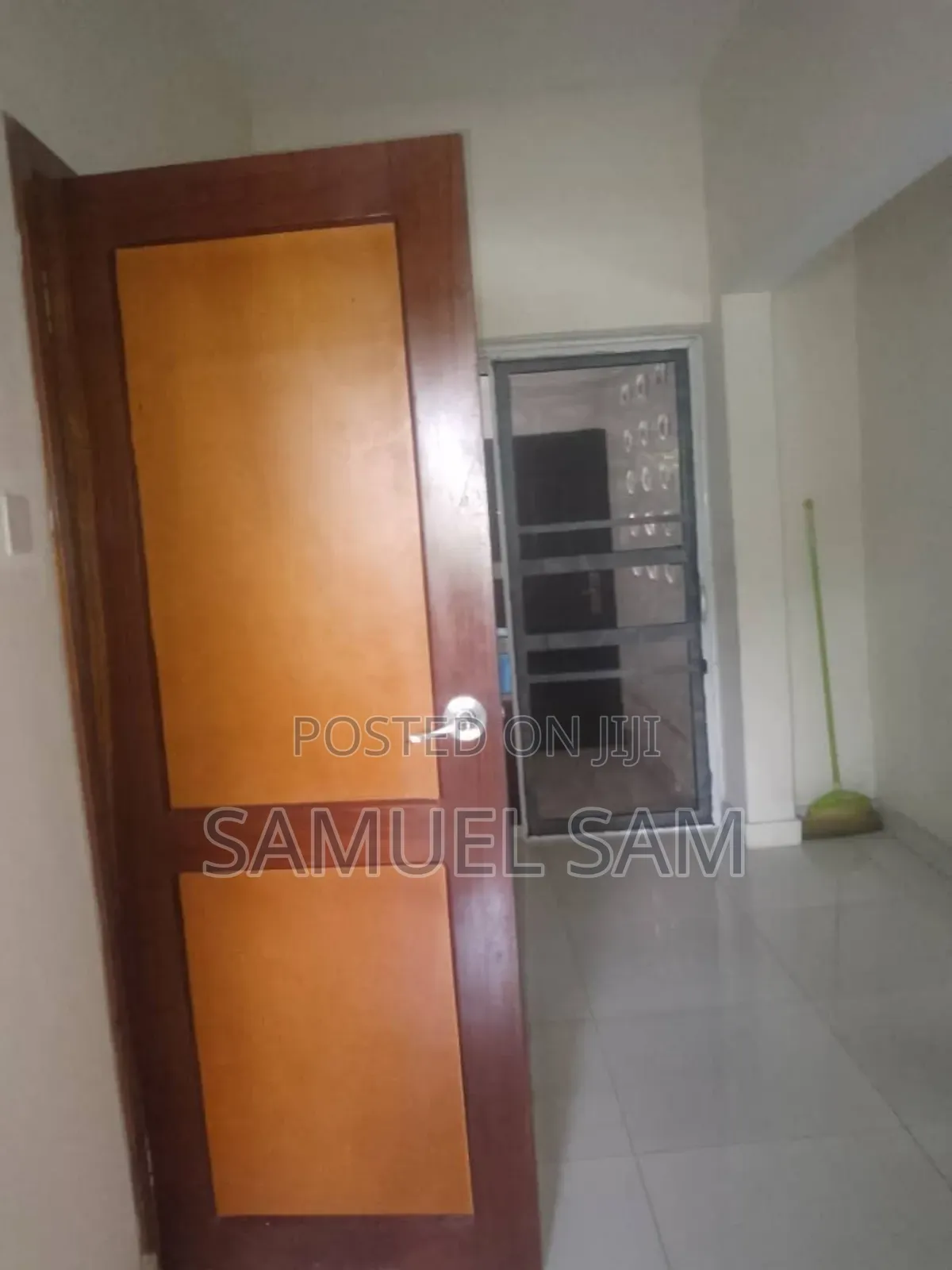 4bdrm House in Community 6, Tema Metropolitan for sale