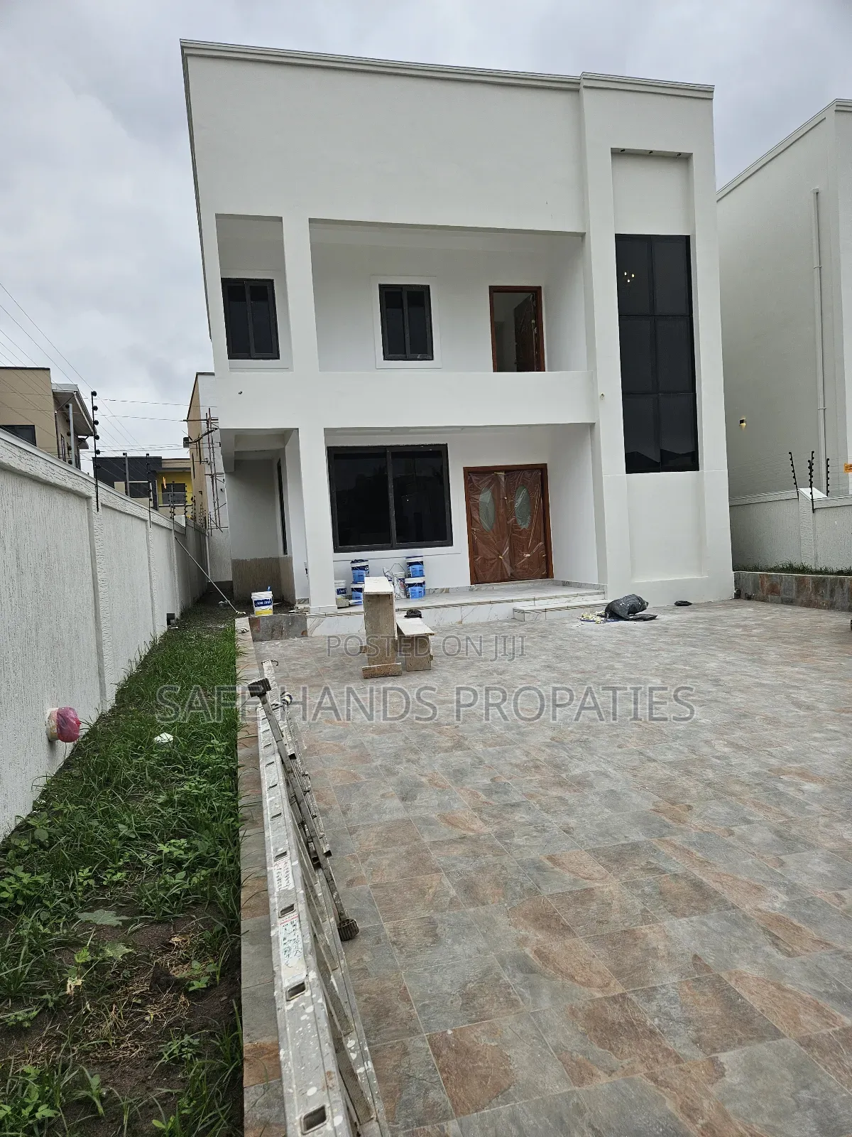 4bdrm House in Oyarifa, Accra Metropolitan for sale