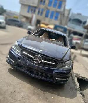 Mercedes Benz C250 Coupe Windscreen Available