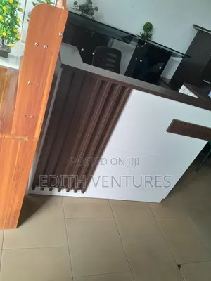 Patronage Reception Desk