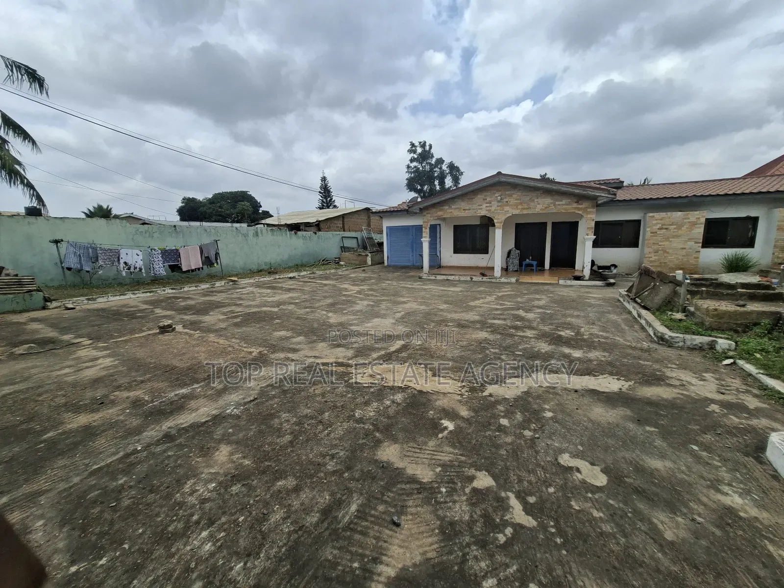 4bdrm House in ,, Business Center, Ashaley Botwe for sale