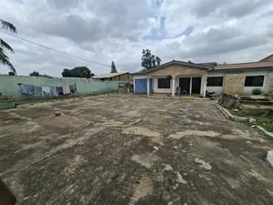 4bdrm House in ,, Business Center, Ashaley Botwe for sale