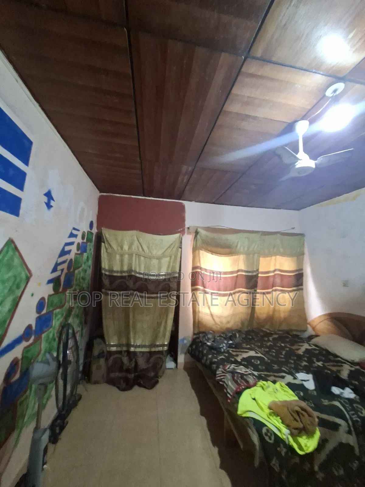 4bdrm House in ,, Business Center, Ashaley Botwe for sale