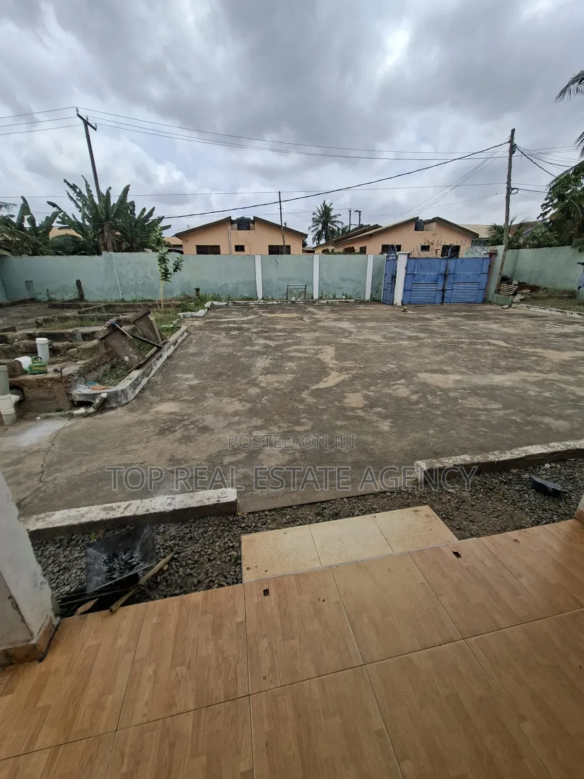 4bdrm House in ,, Business Center, Ashaley Botwe for sale