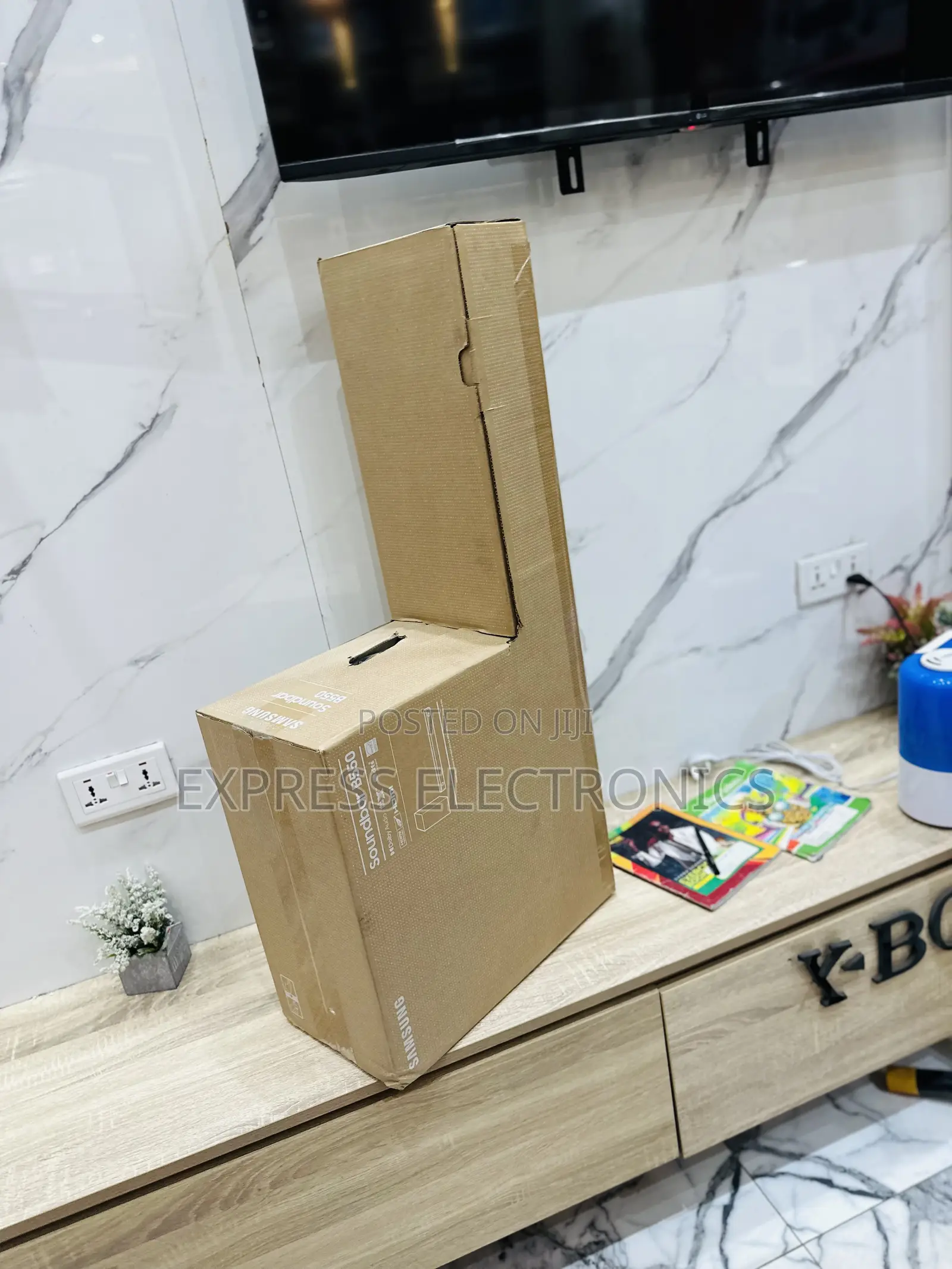 Ultra Modern Samsung B550 410w