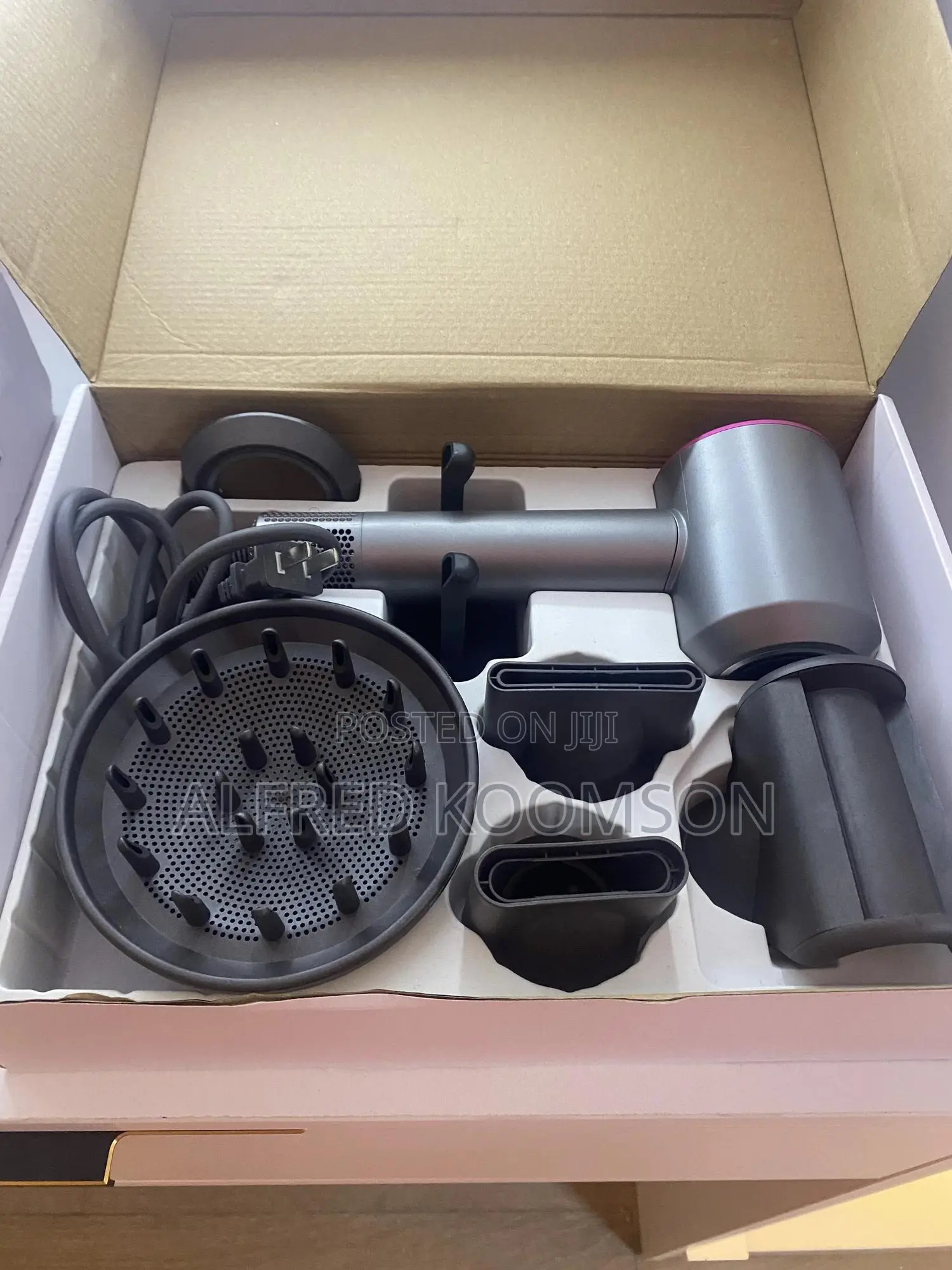Leafless Hair Dryer Available
