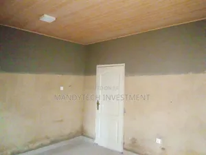 2bdrm House in Lake Side Estate for sale