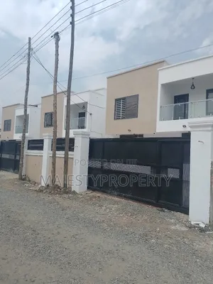 3bdrm House in Hfc, Spintex for sale