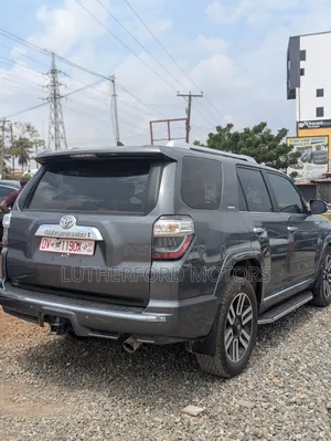 Toyota 4-Runner Limited 2021 Gray