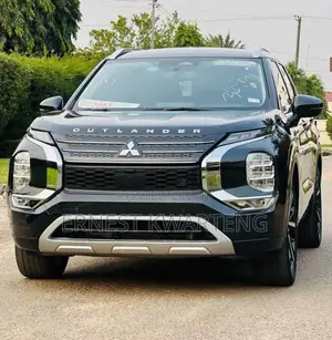 Mitsubishi Outlander 2022 Black